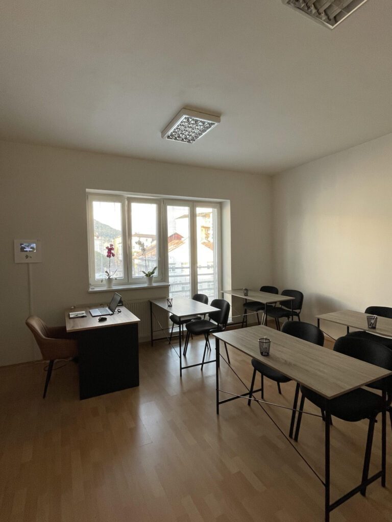 ucebna autoskoly muro cela trieda