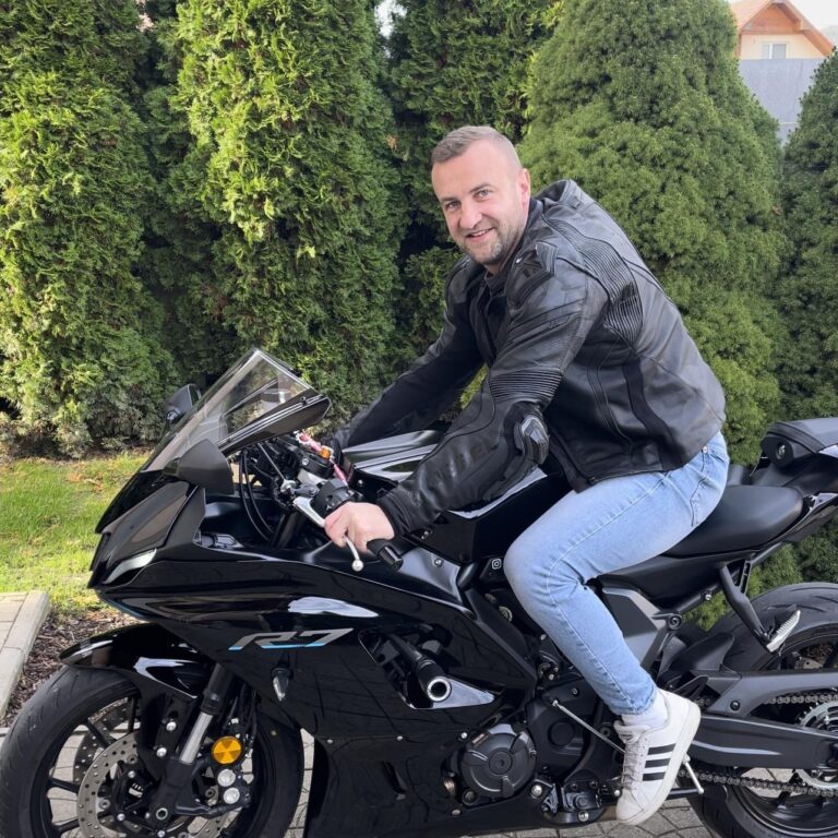 majitel autoskoly muro na motorke